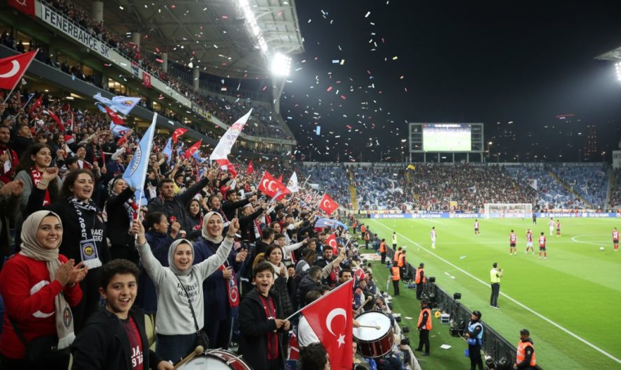 8 Mart Coşkusu Kadıköy’de: Fenerbahçe’den Kadın ve Öğrencilere %50 İndirimli Bilet Müjdesi